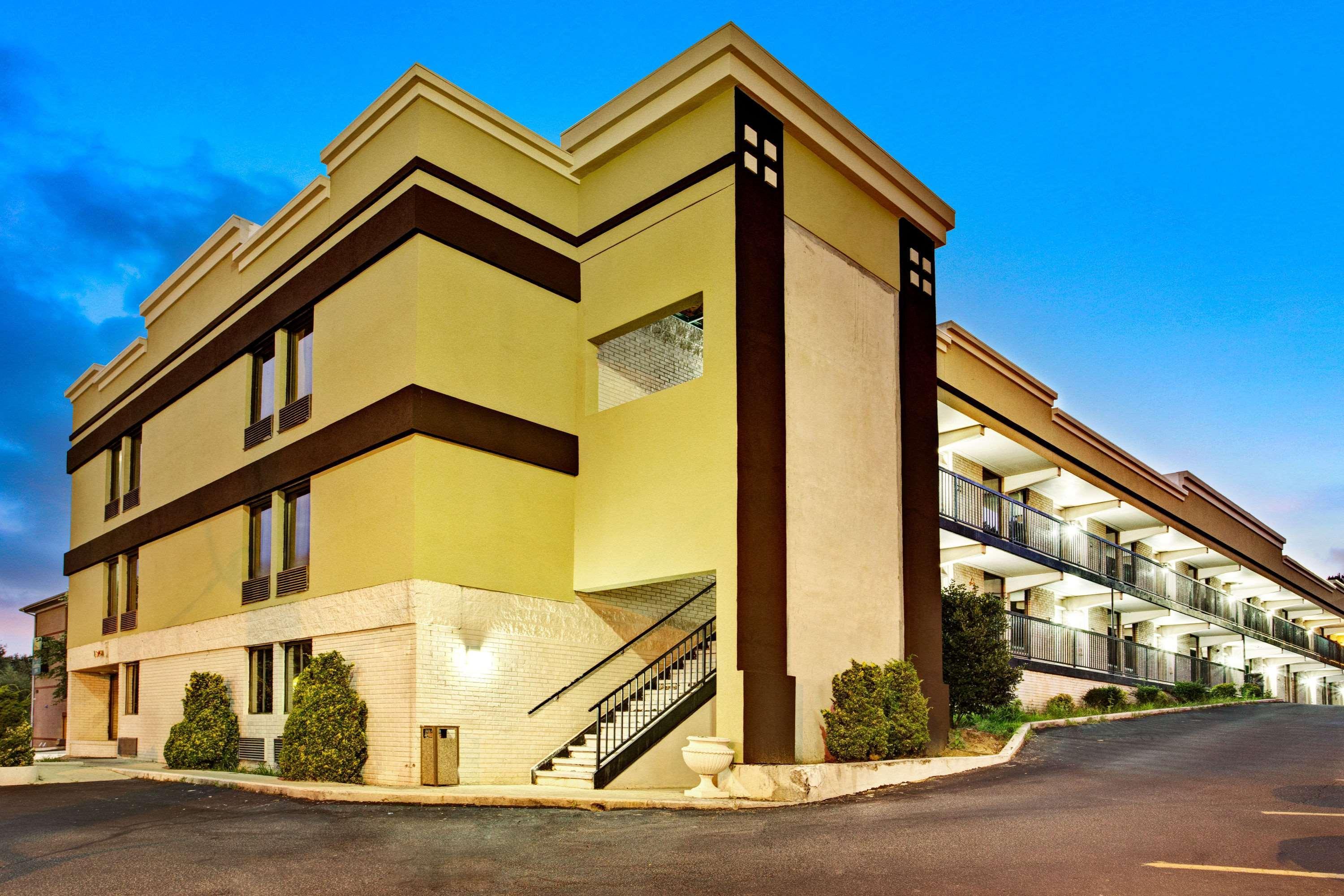 Super 8 Downtown Raleigh Motel Kültér fotó
