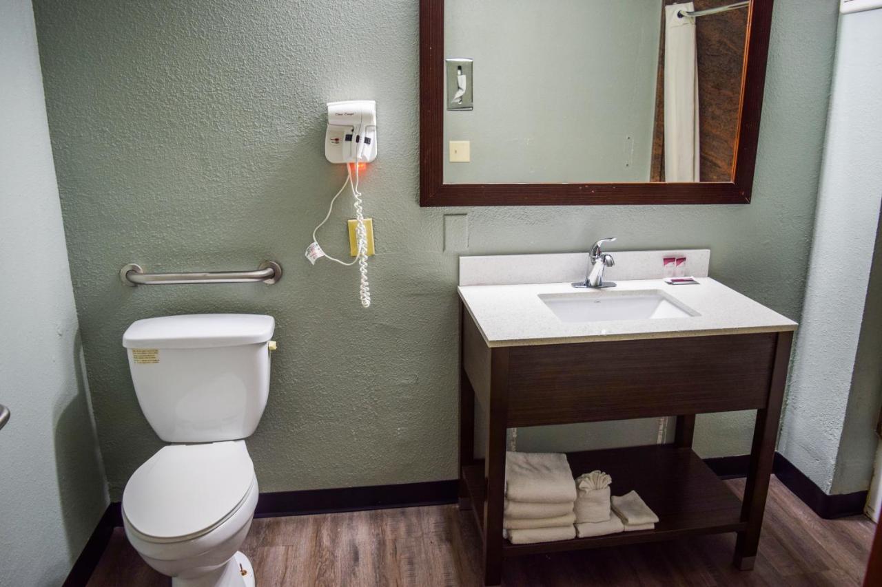 Super 8 Downtown Raleigh Motel Kültér fotó